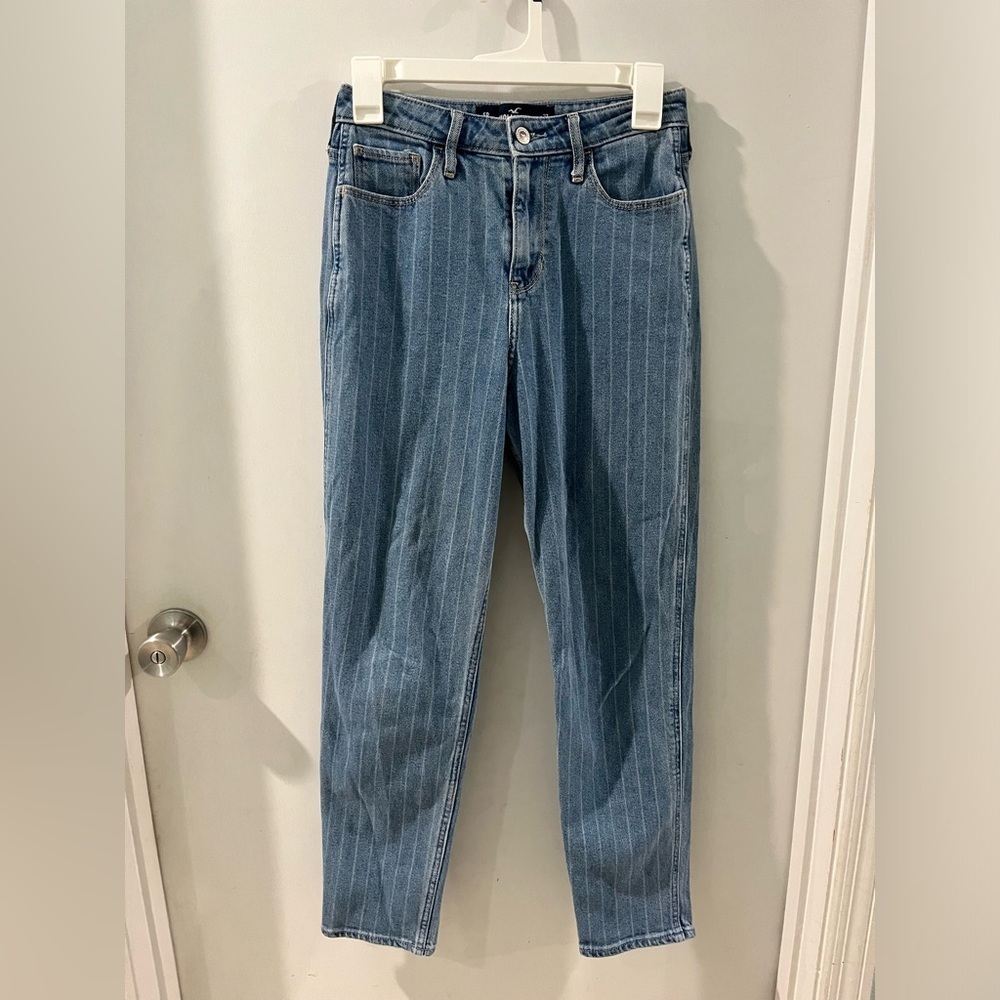 Hollister Denim Pinstriped Ultra High Rise Mom Jeans, size 5